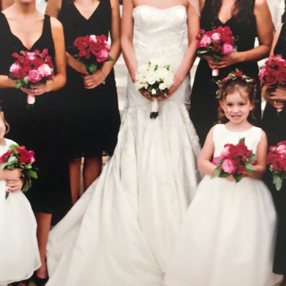 Lazaro Wedding Gown - Picture 3 of 12